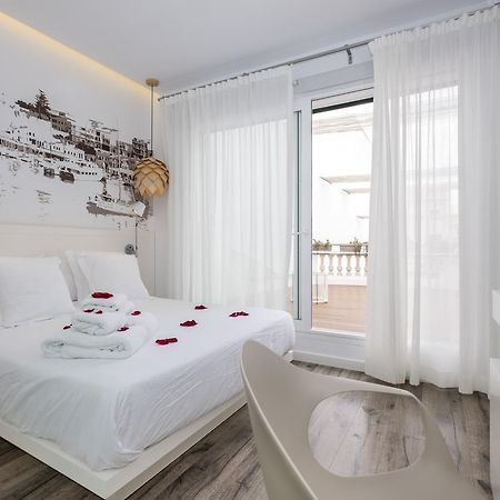 Hotel Abril 37 Ciutadella  Buitenkant foto