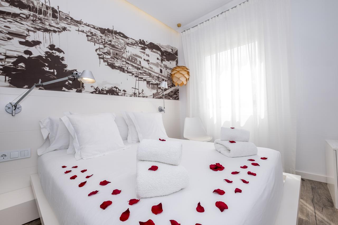 Hotel Abril 37 Ciutadella  Buitenkant foto