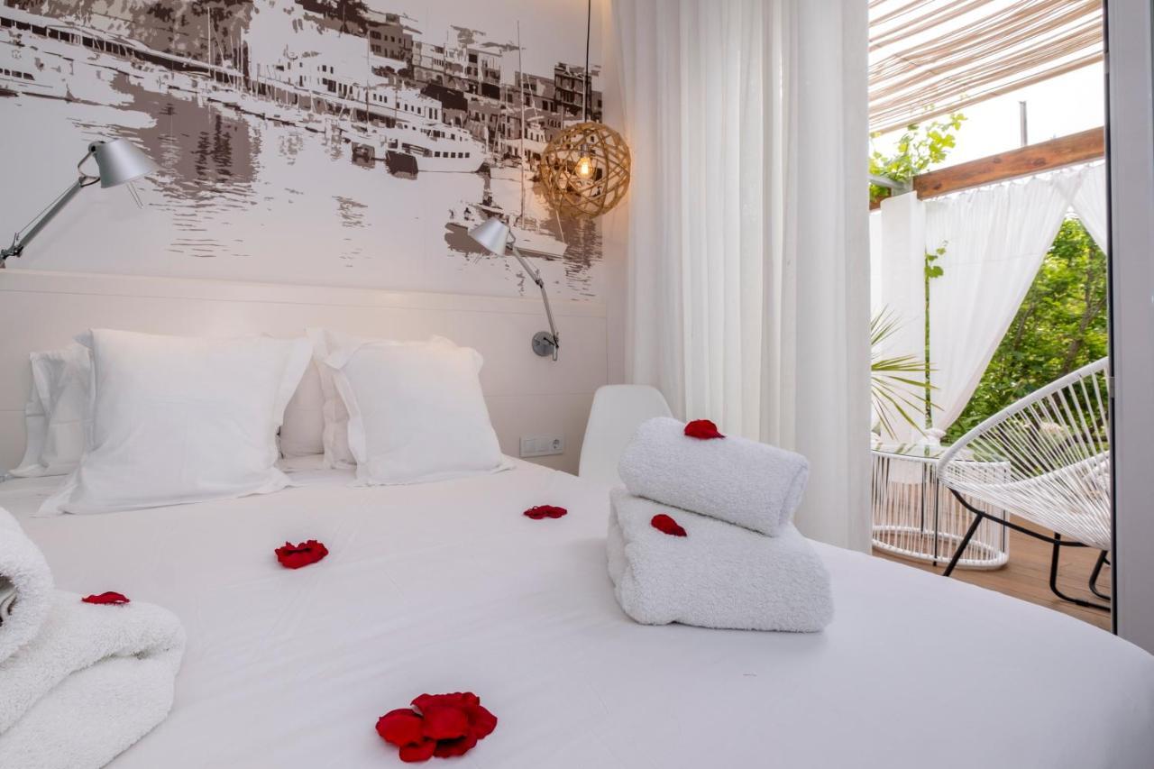 Hotel Abril 37 Ciutadella  Buitenkant foto