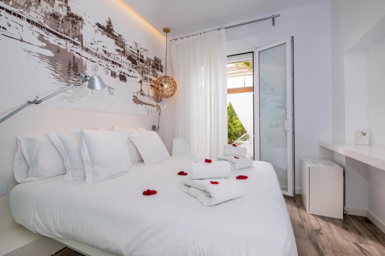 Hotel Abril 37 Ciutadella  Buitenkant foto