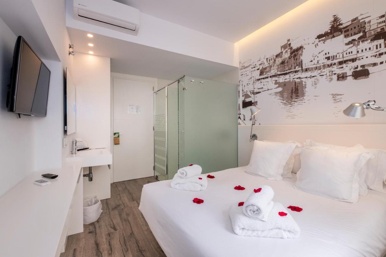Hotel Abril 37 Ciutadella  Buitenkant foto